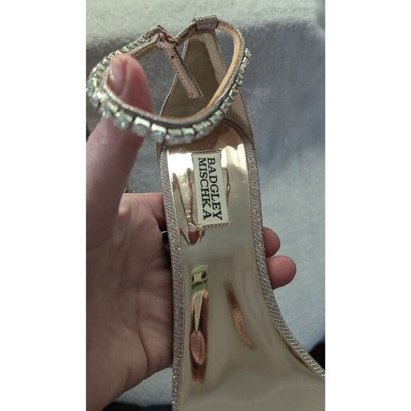 BADGLEY MISCHKA Womens Gold Crystal Straps Harriet Sandals Shoes 8.5 M - Picture 4 of 10